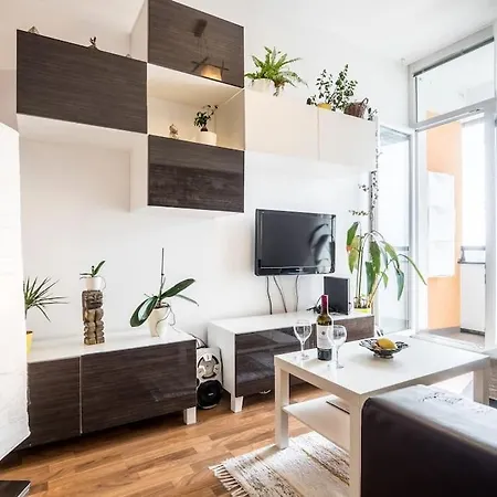 Apartamento Cosy 2 Bedroom Flat Close To The Town With Parking Bratislava