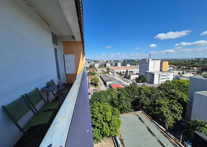 아파트 Cosy 2 Bedroom Flat Close To The Town With Parking